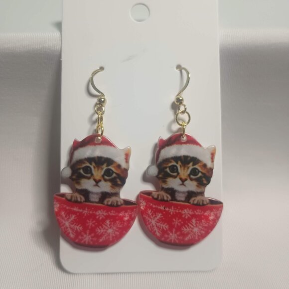Kitty Cat in a Cup Christmas Earrings - Picture 4 of 4